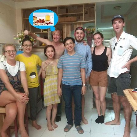 Happy Hostel Vn (Adults Only) Хошимин Экстерьер фото